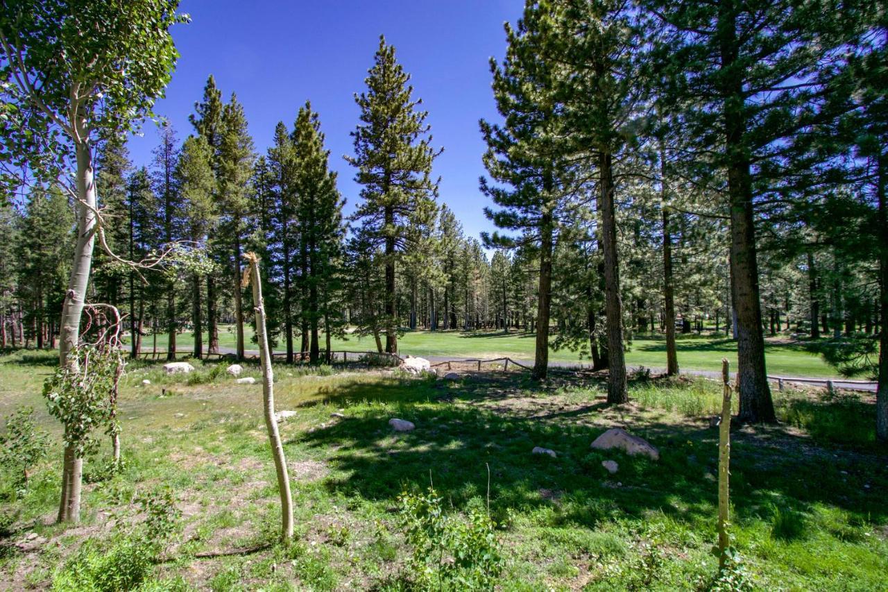 Mammoth Green 118 Located On Sierra Star Golf Course, Private Patio, Summer Pool Condo マンモス・レイクス エクステリア 写真