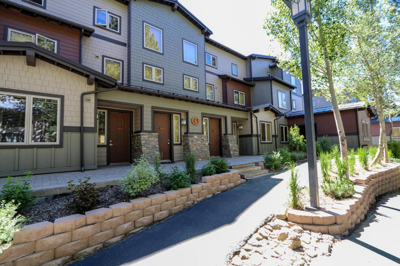 Mammoth Green 118 Located On Sierra Star Golf Course, Private Patio, Summer Pool Condo マンモス・レイクス エクステリア 写真